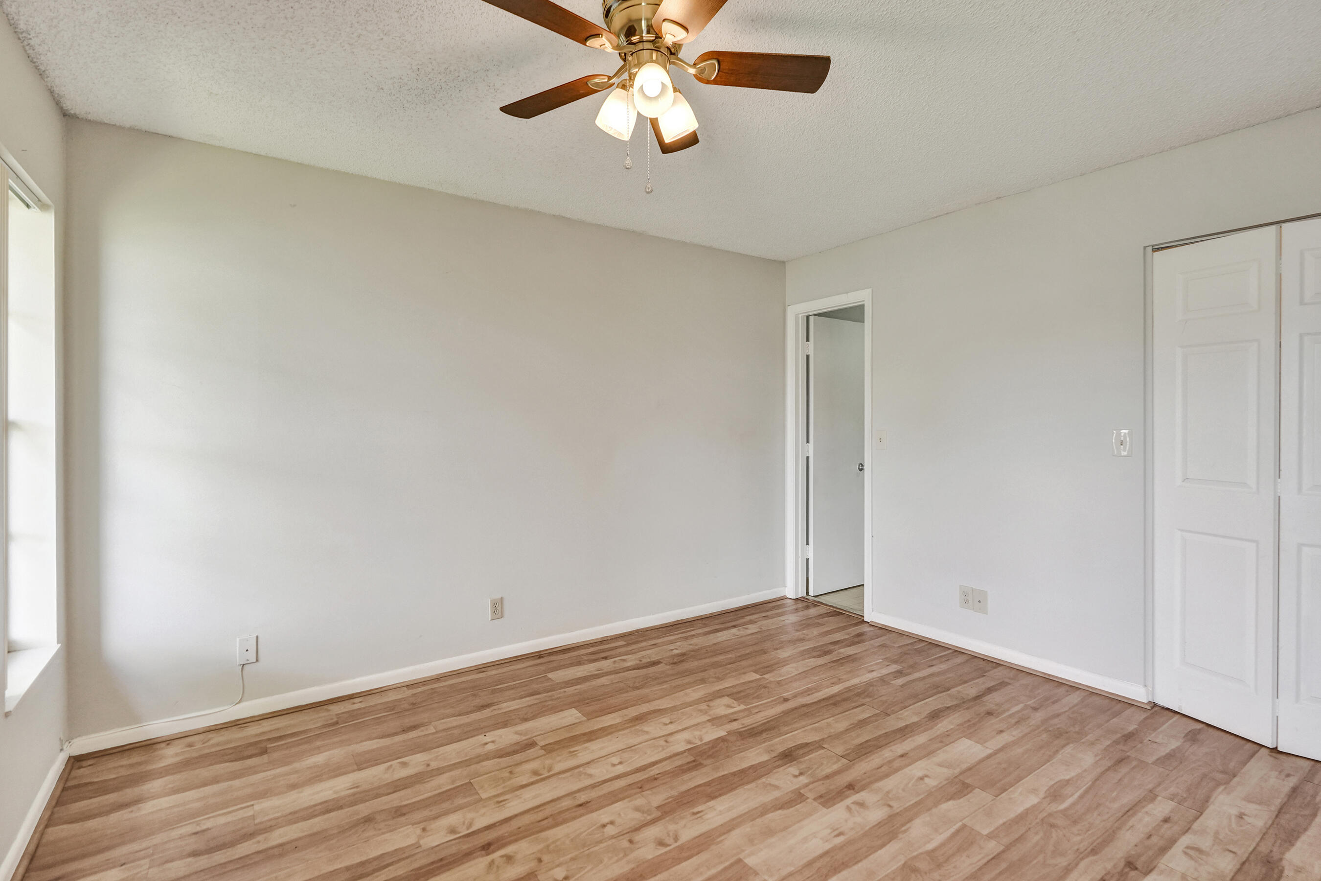 WOODLAKE ISLES - Residential