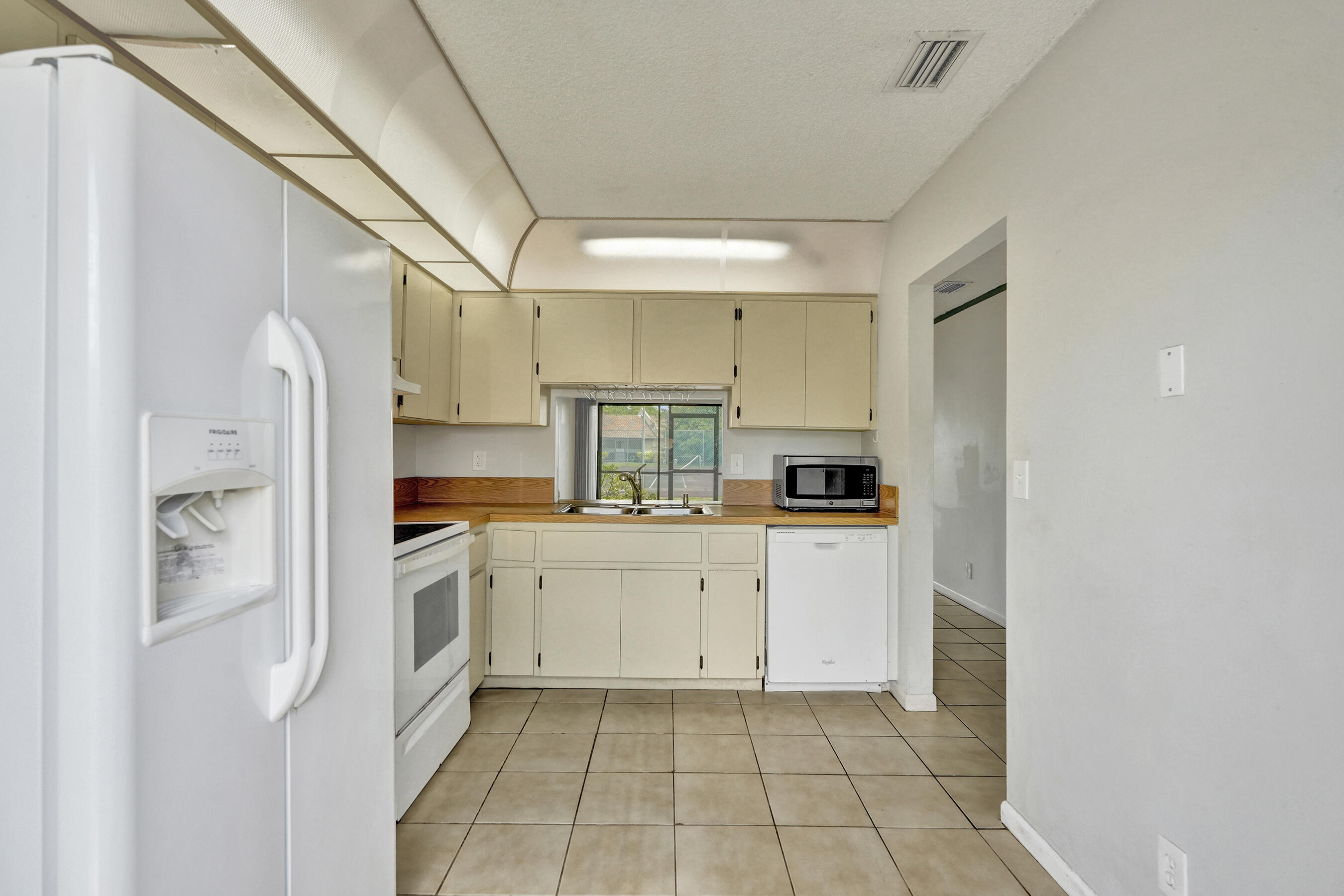 WOODLAKE ISLES - Residential