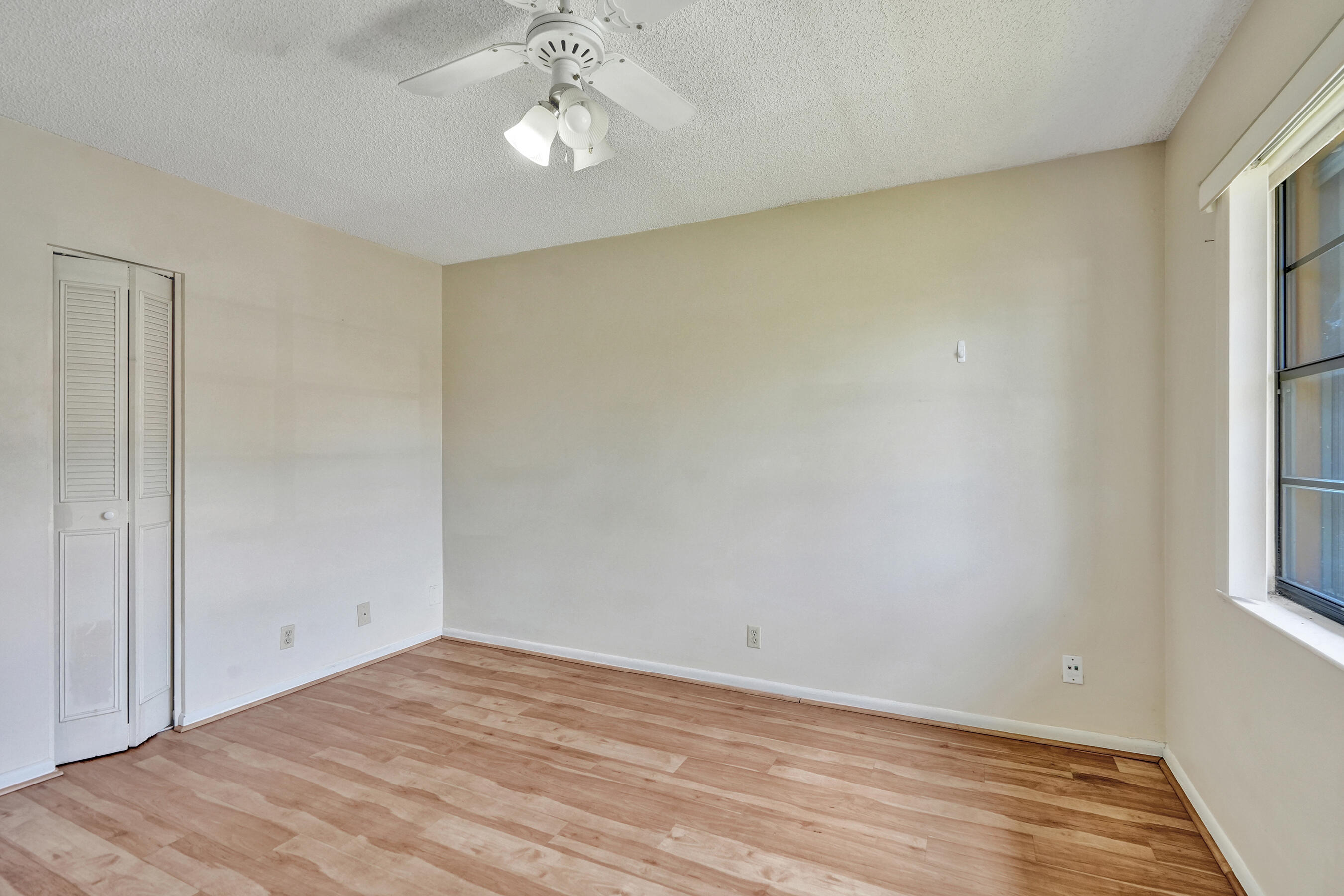 WOODLAKE ISLES - Residential