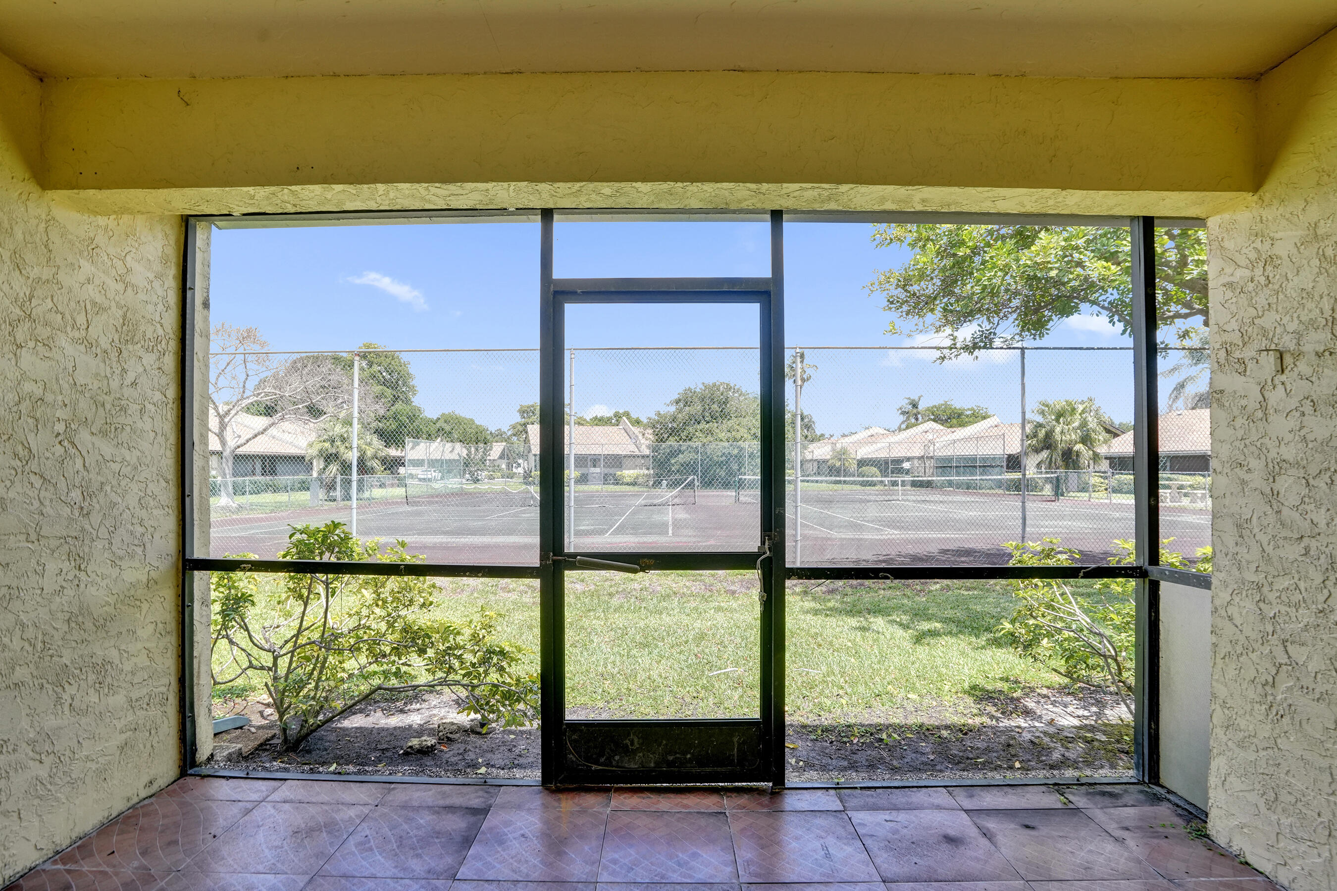 WOODLAKE ISLES - Residential