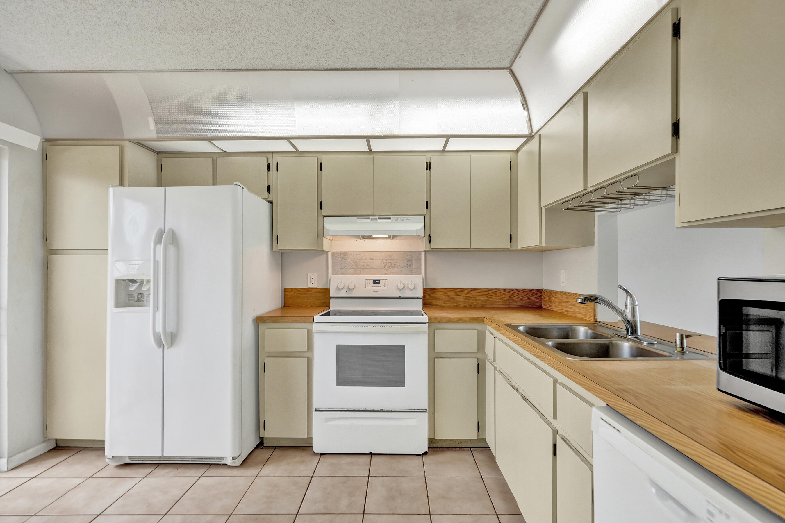 WOODLAKE ISLES - Residential