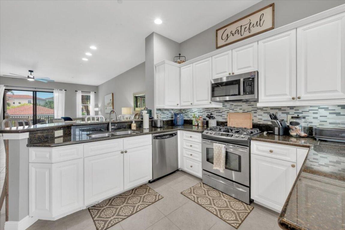 CASA DEL SOL OF TEQUESTA - Residential