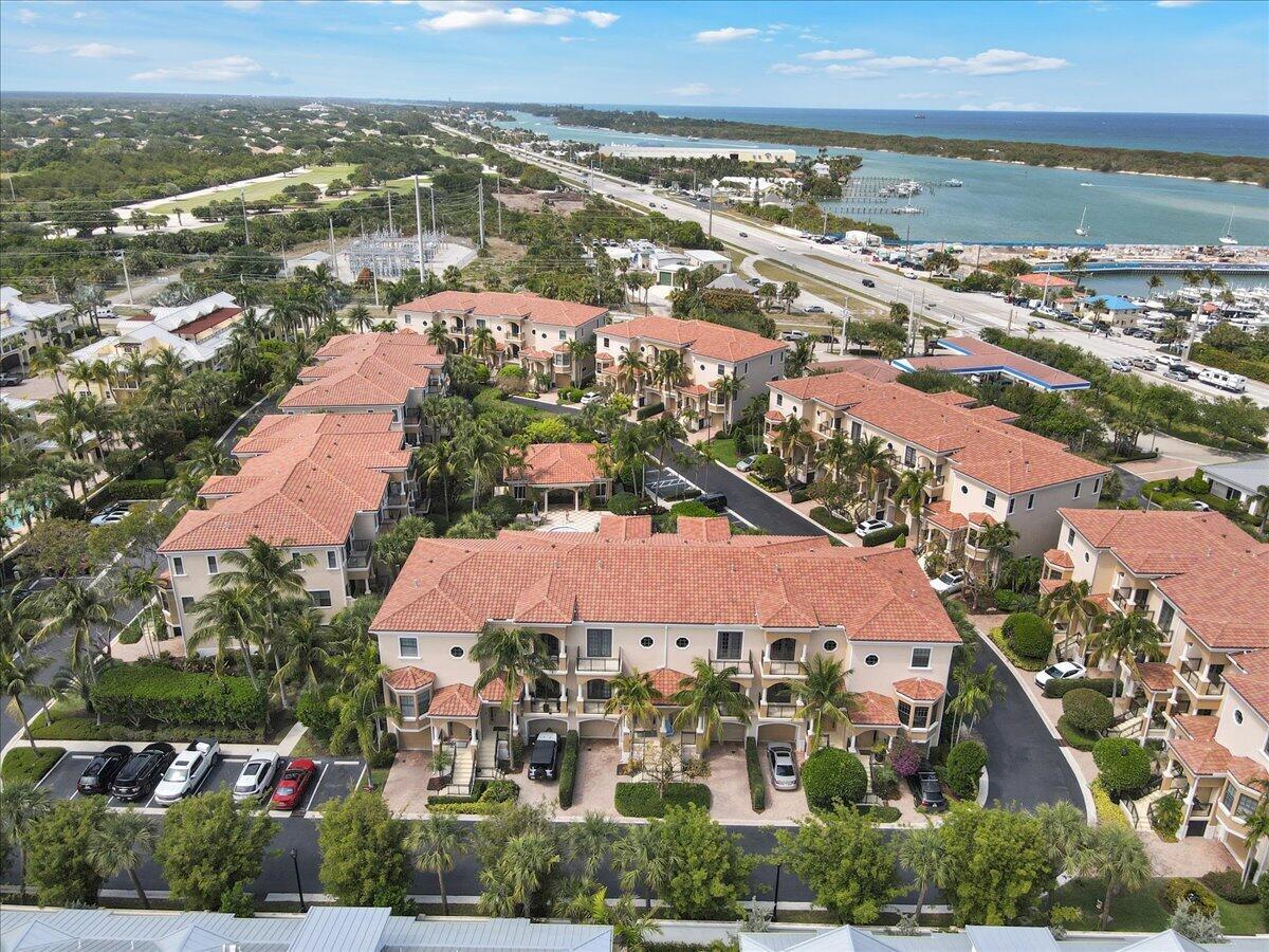CASA DEL SOL OF TEQUESTA - Residential