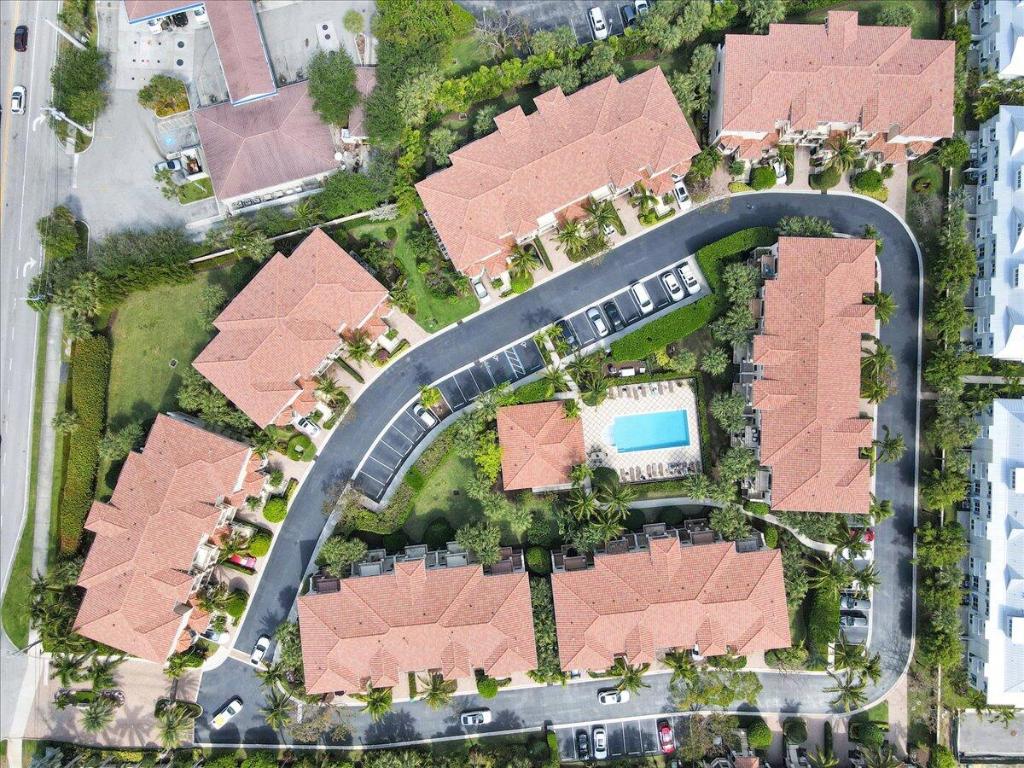 CASA DEL SOL OF TEQUESTA - Residential