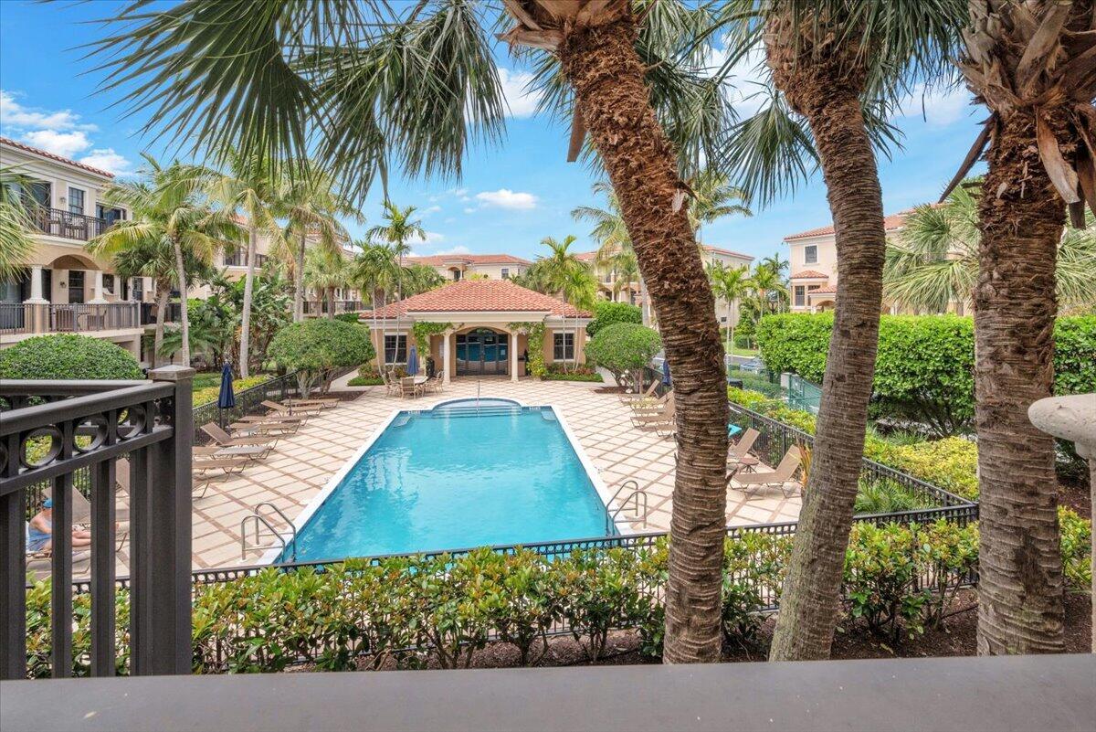CASA DEL SOL OF TEQUESTA - Residential