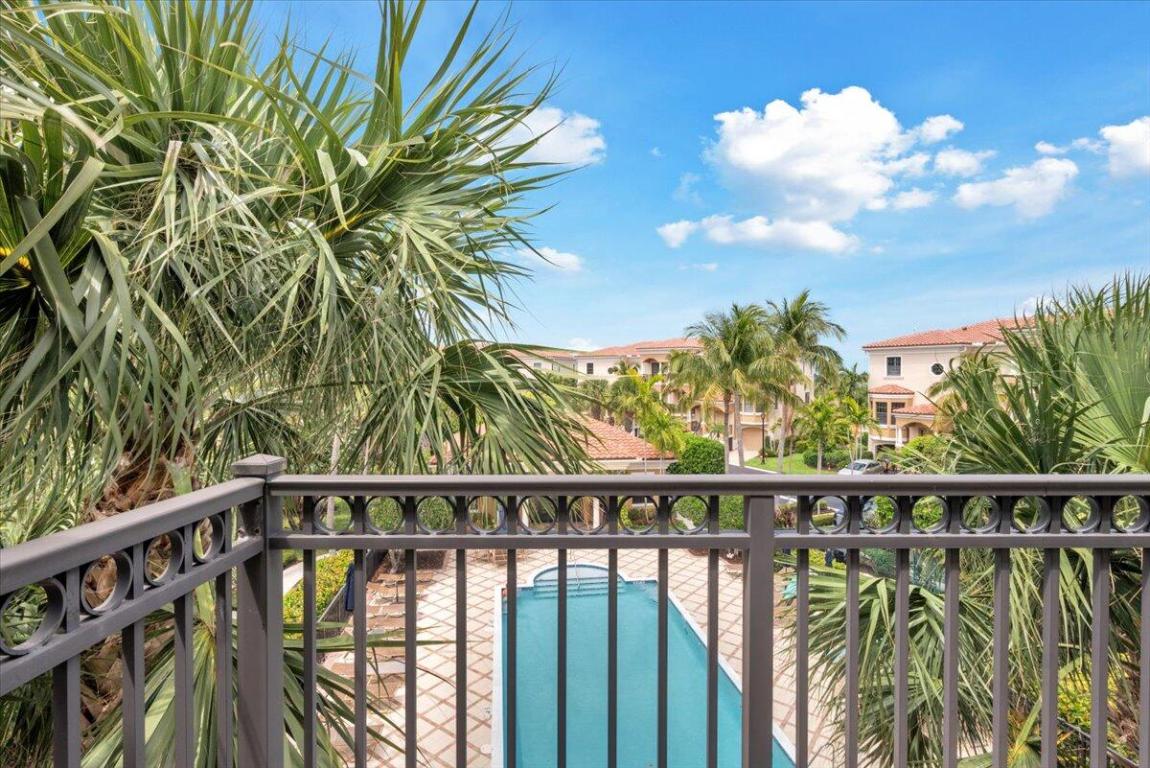 CASA DEL SOL OF TEQUESTA - Residential