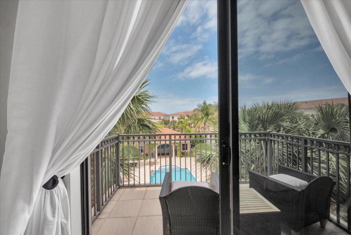 CASA DEL SOL OF TEQUESTA - Residential