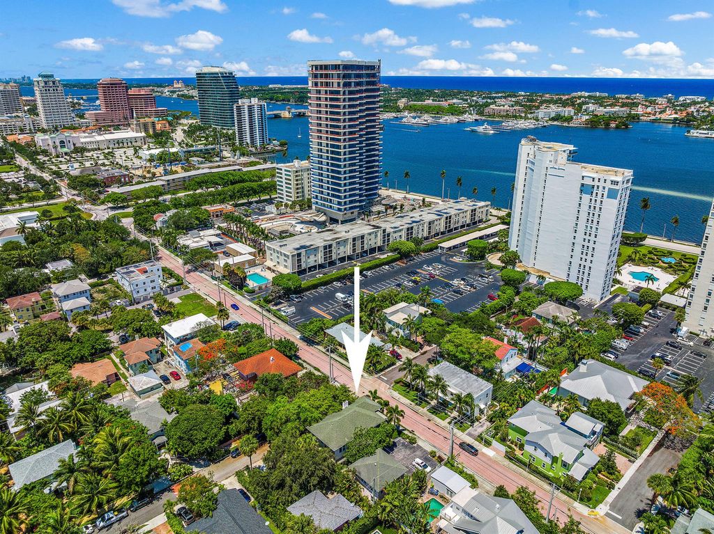 Photo of 1701 S Olive Avenue, West Palm Beach, FL 33401 (MLS # R11150999)