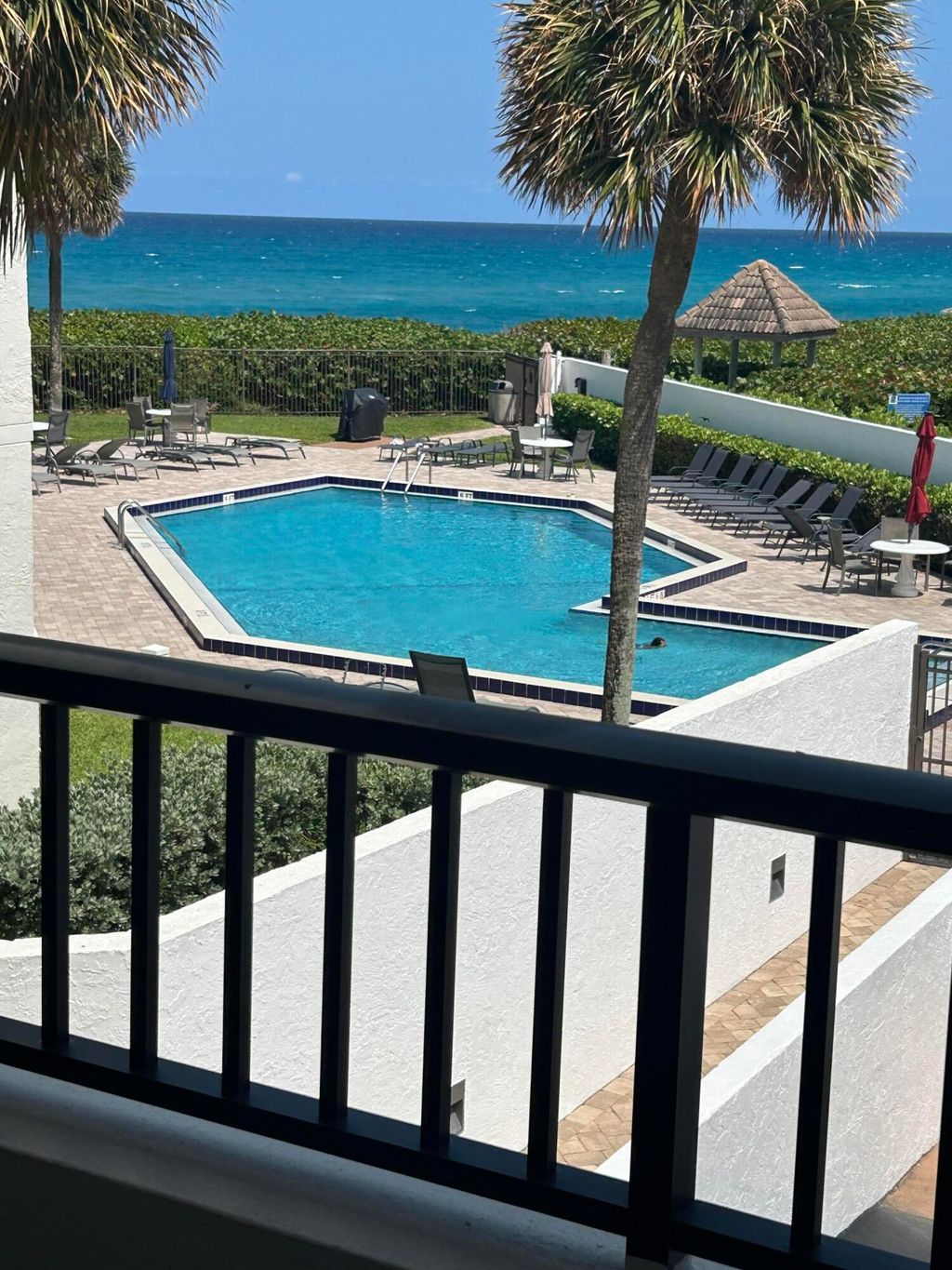 Photo of 600 Ocean Drive #2c, Juno Beach, FL 33408 (MLS # R11000550)