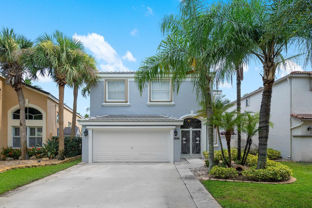 Photo of 7606 Oak Grove Circle, Lake Worth, FL 33467 (MLS # R10989421)
