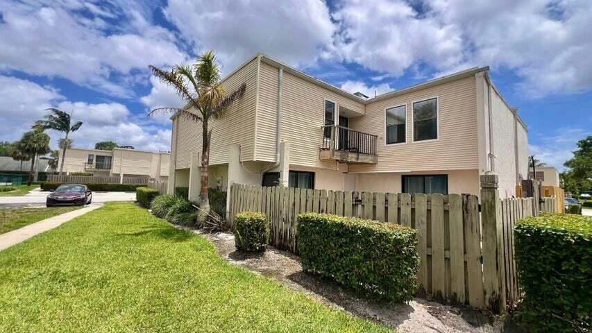 Welcome to this 2-bedroom, 2.5-bathroom spacious townhome, located in Wellington's most desirable neighborhoods! Features include a spacious living room, open kitchen, two large bedrooms, and a private fenced-in patio. Located near top rated A+ schools, shopping, dining, Wellington Amphitheater, and world-class Equestrian venues. Pet friendly! Assigned parking spots.