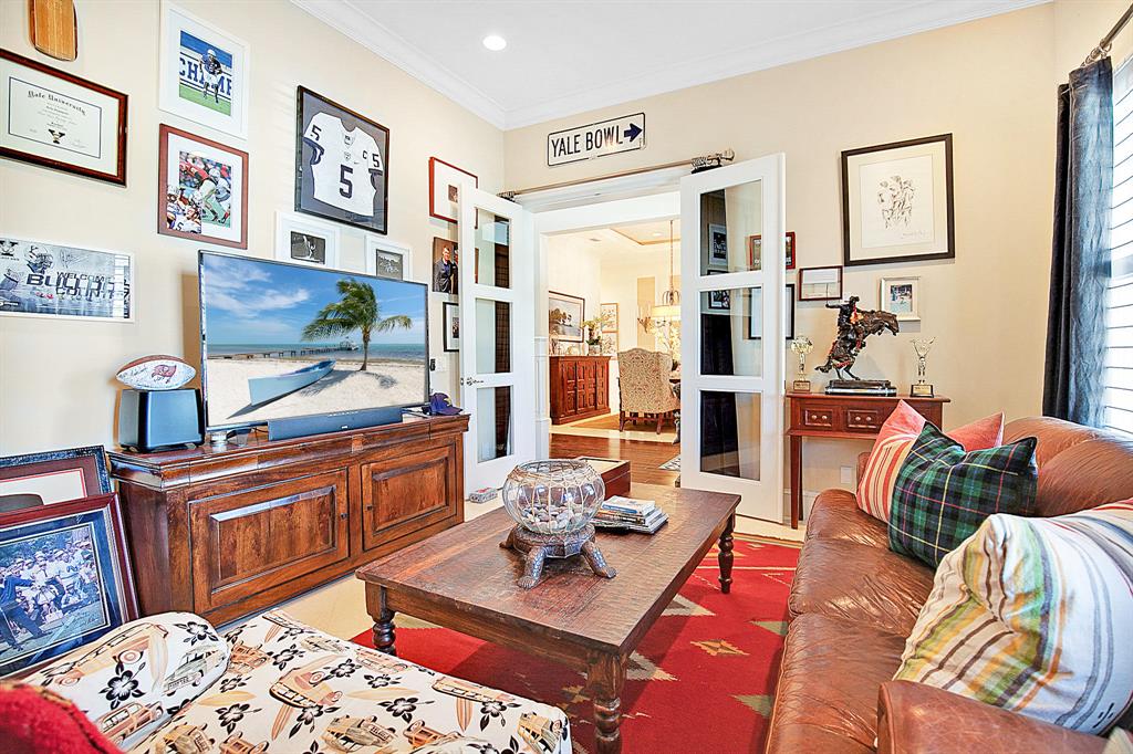 Country Club Point - Residential