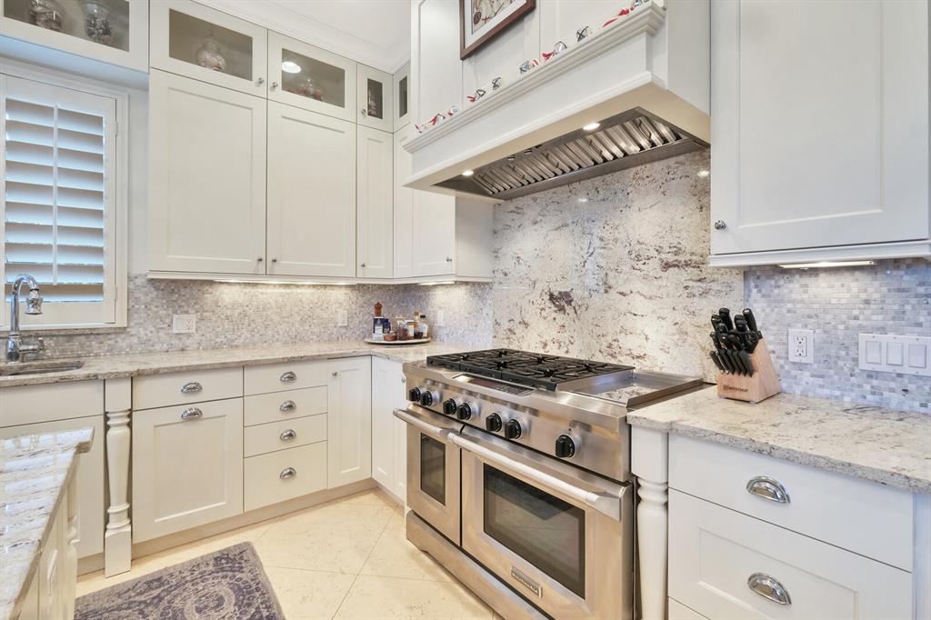 Country Club Point - Residential