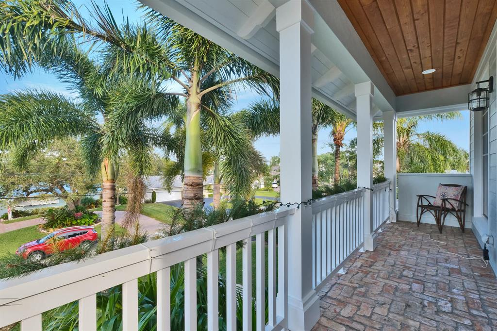 Country Club Point - Residential