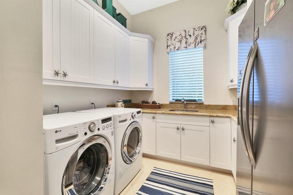 Country Club Point - Residential