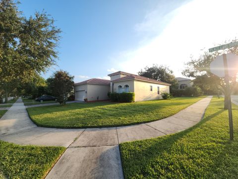 A home in Lakewood Park