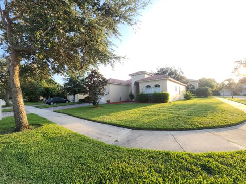 A home in Lakewood Park