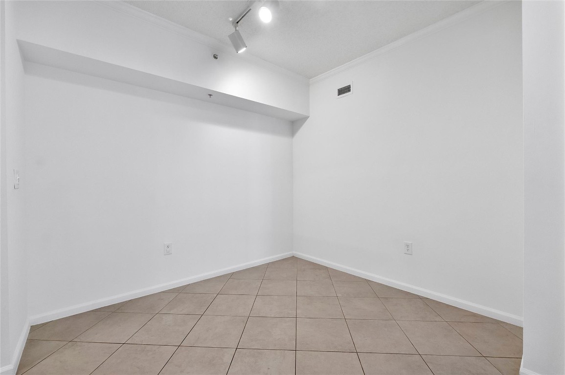 Palms Point - Residential