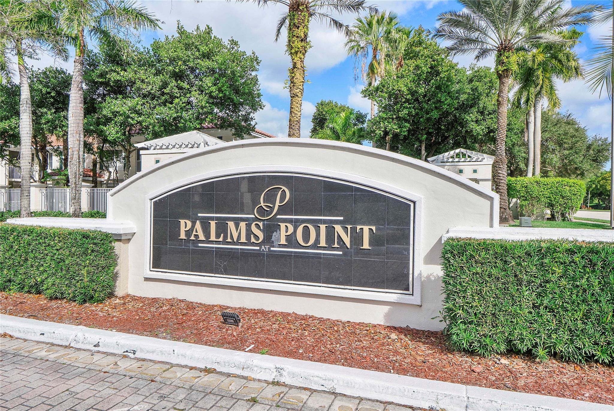 Palms Point - Residential