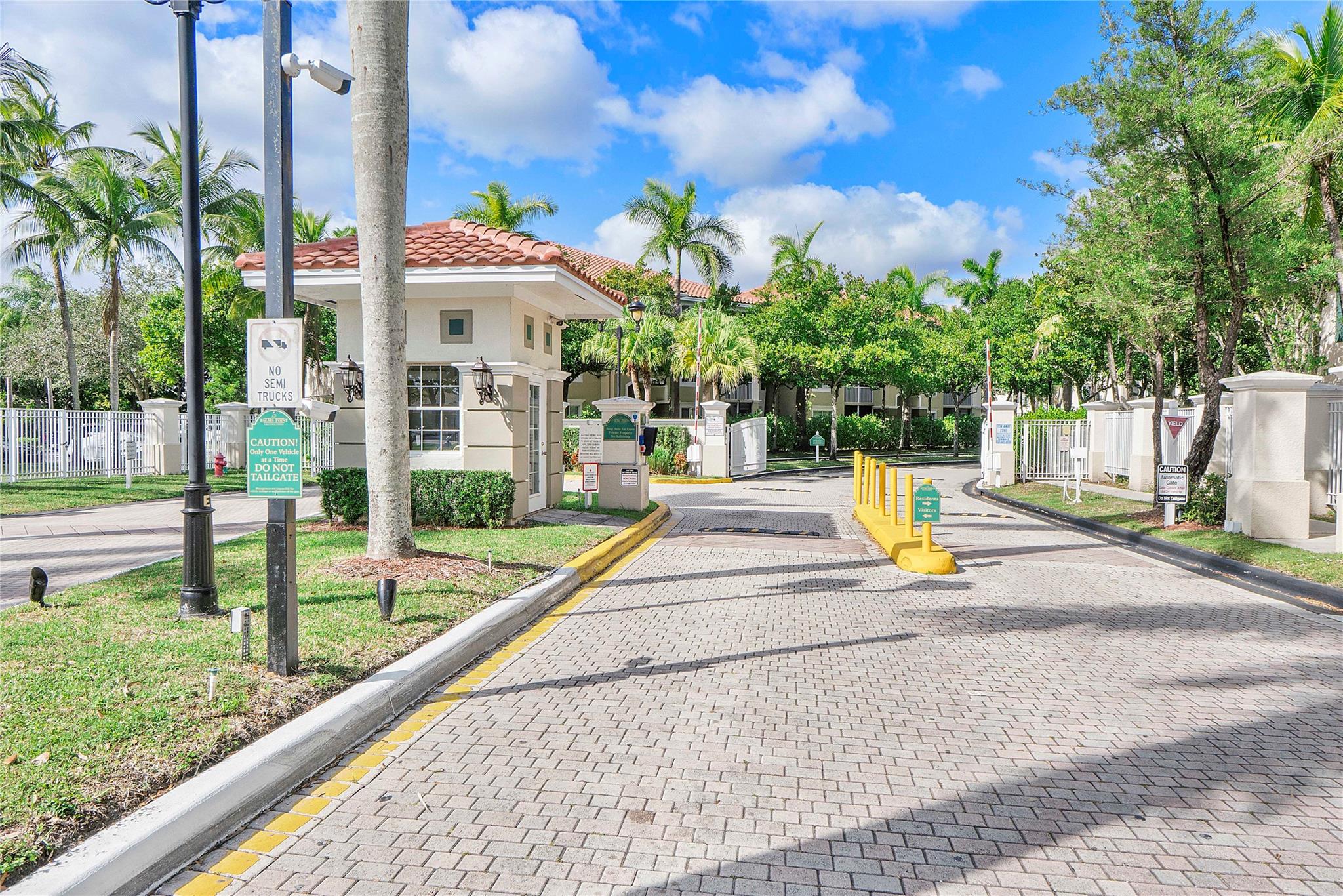 Palms Point - Residential