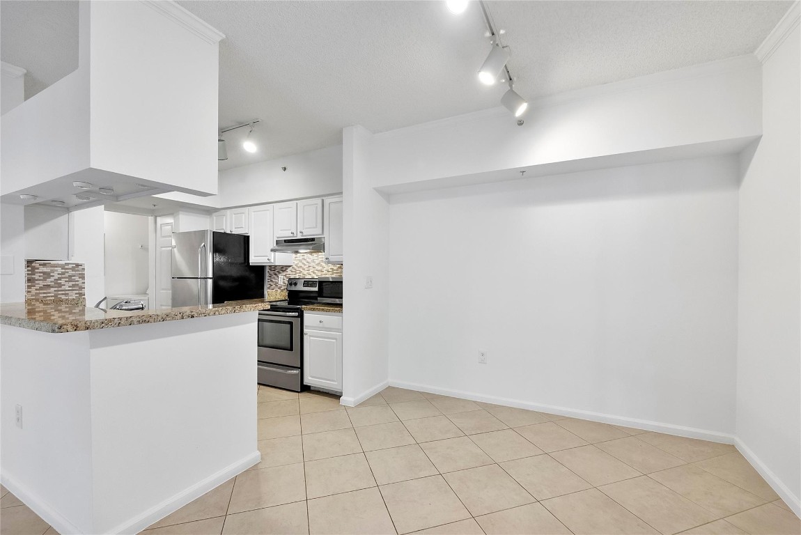 Palms Point - Residential