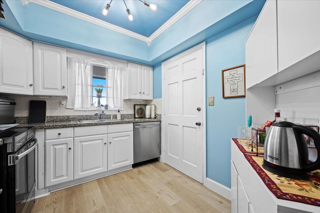 Photo of 169 Atlantis Boulevard #304, Lake Worth, FL 33462 (MLS # R11118886)