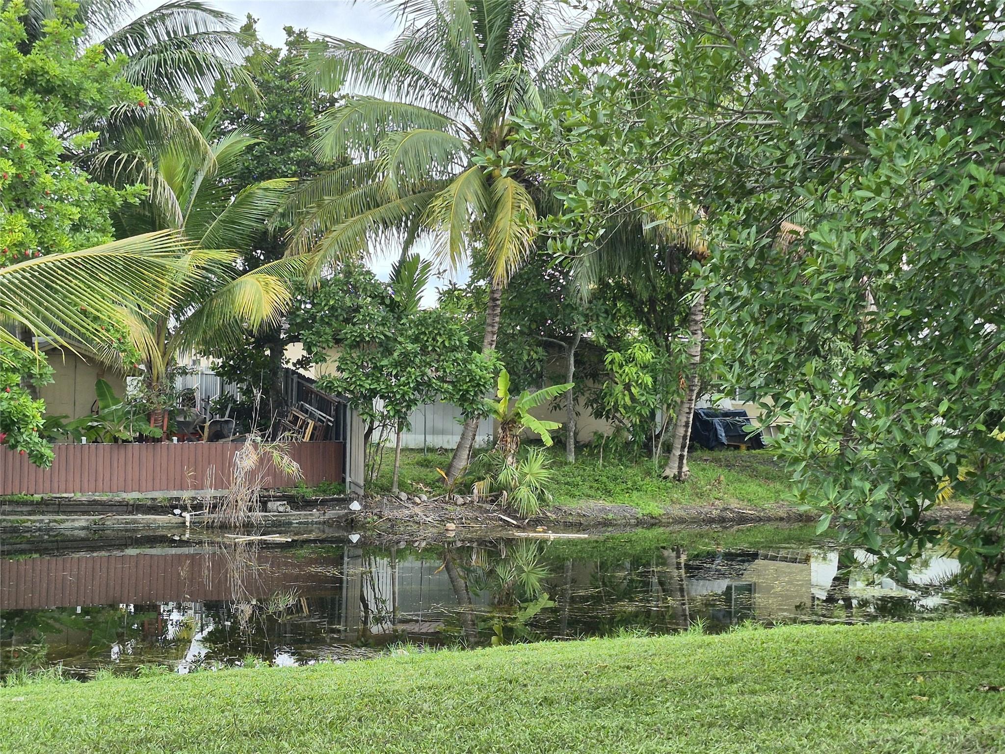 SAPPHIRE CONDO - Residential