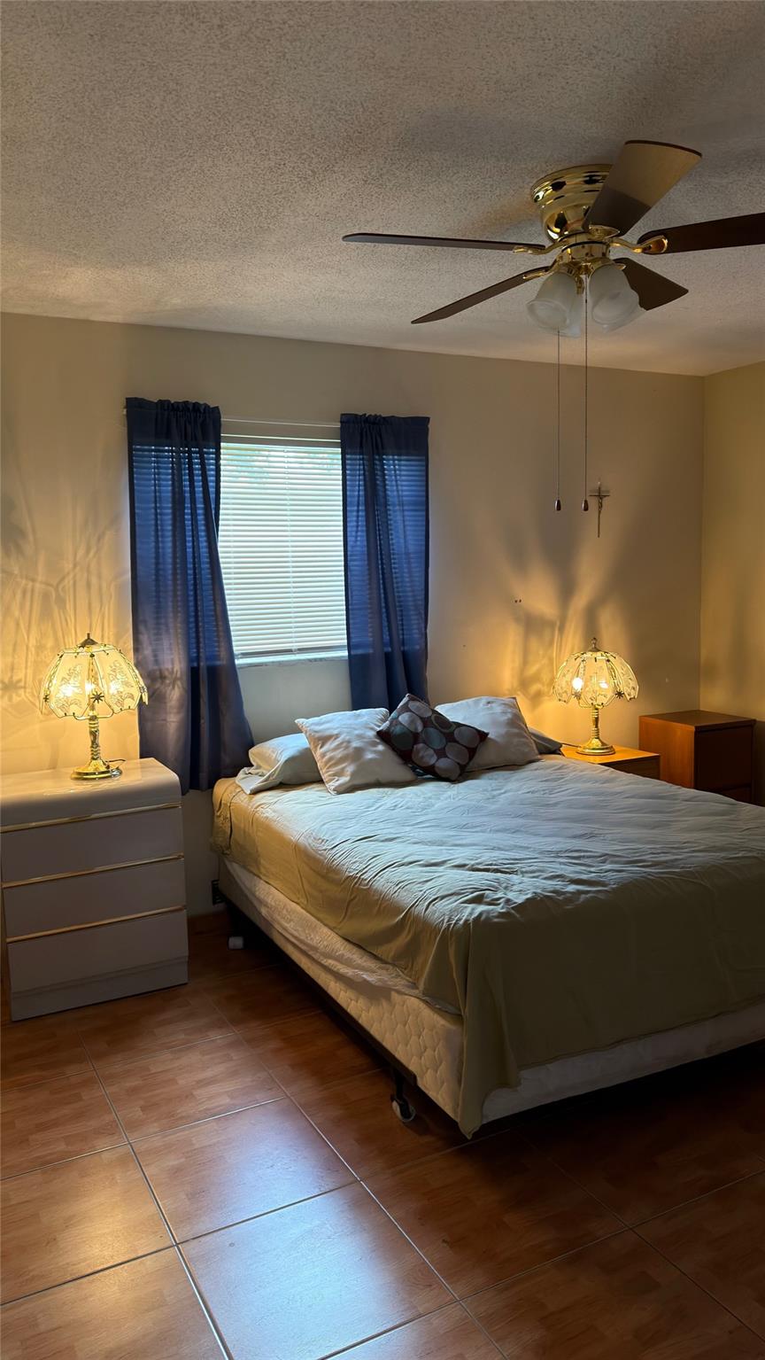 SAPPHIRE CONDO - Residential