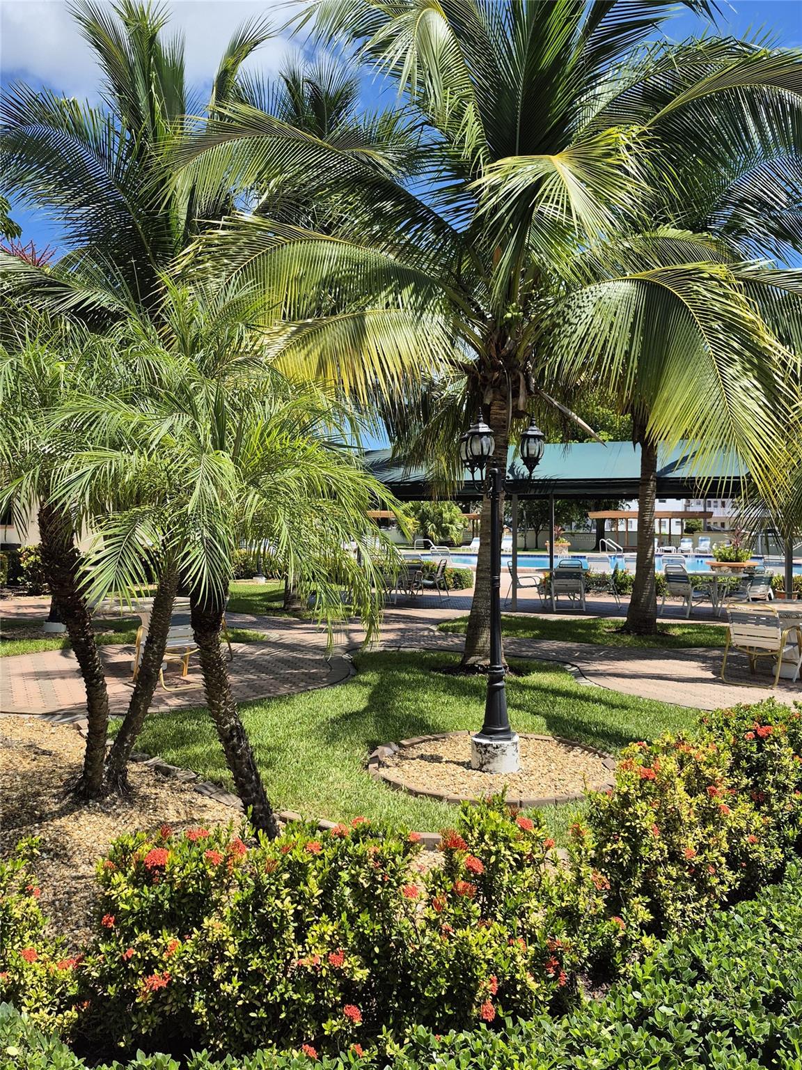 SAPPHIRE CONDO - Residential