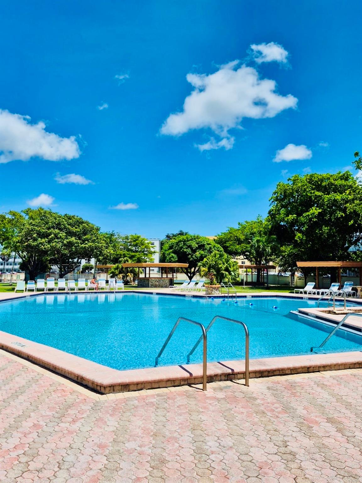 Motivated Seller, Furnished one bedroom, one full bath and half bath at the entrance hall, walking closet, corner unit on the First floor, very private, living room, kitchen with granite countertop, screened porch, and an Open area outside. Parking slot is in front of the unit. Property is a 55+ Community.