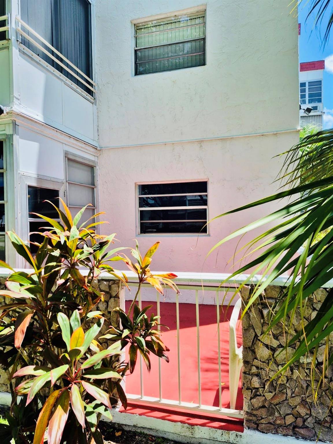 SAPPHIRE CONDO - Residential