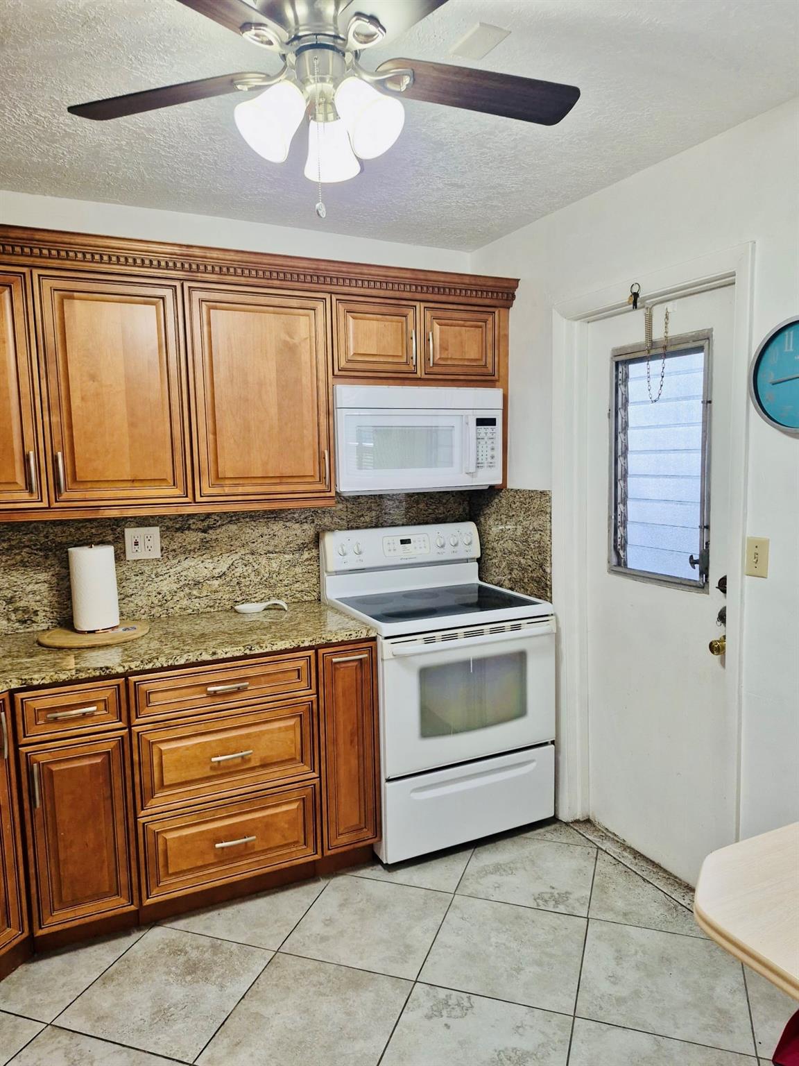 SAPPHIRE CONDO - Residential