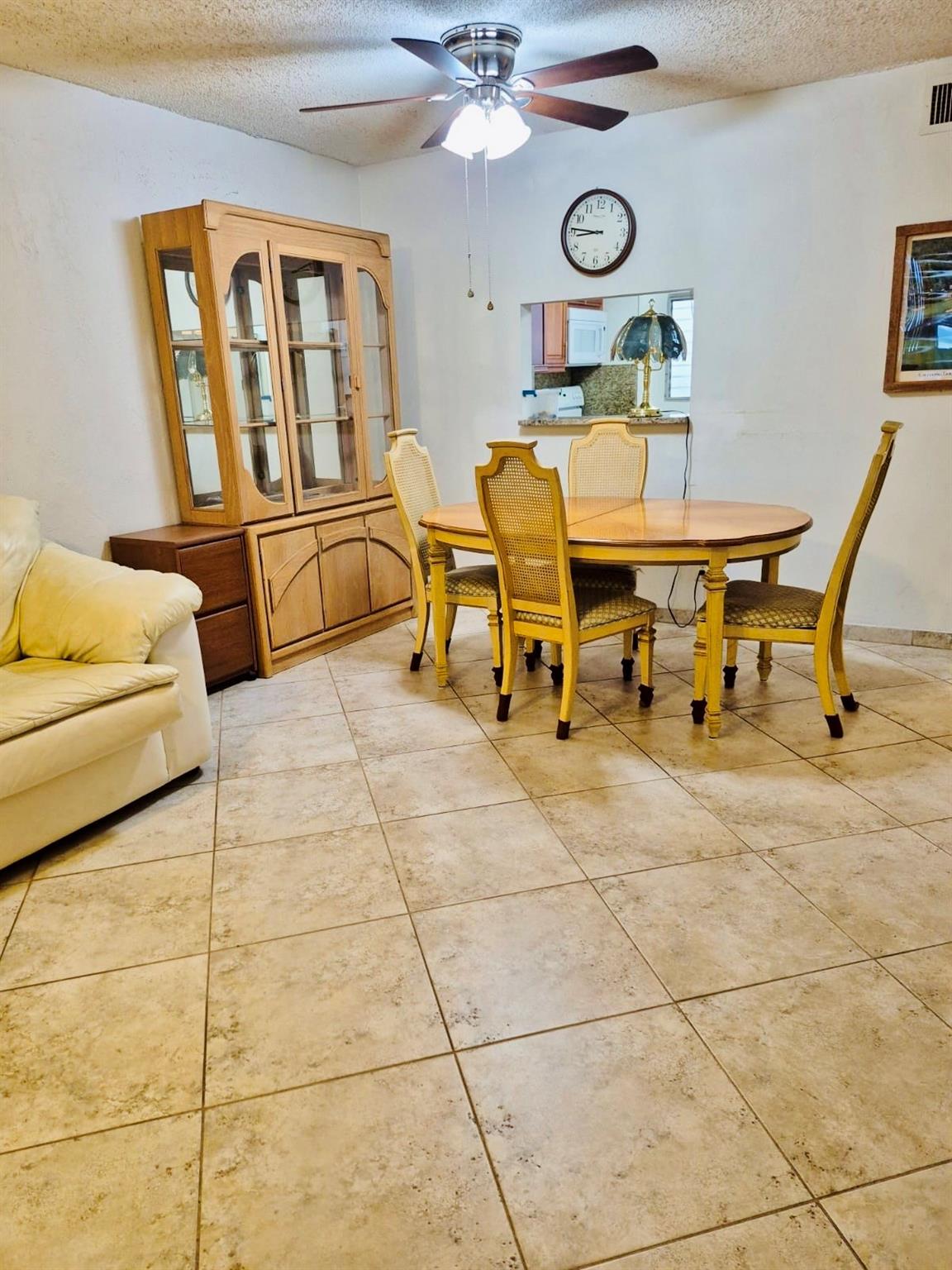 SAPPHIRE CONDO - Residential