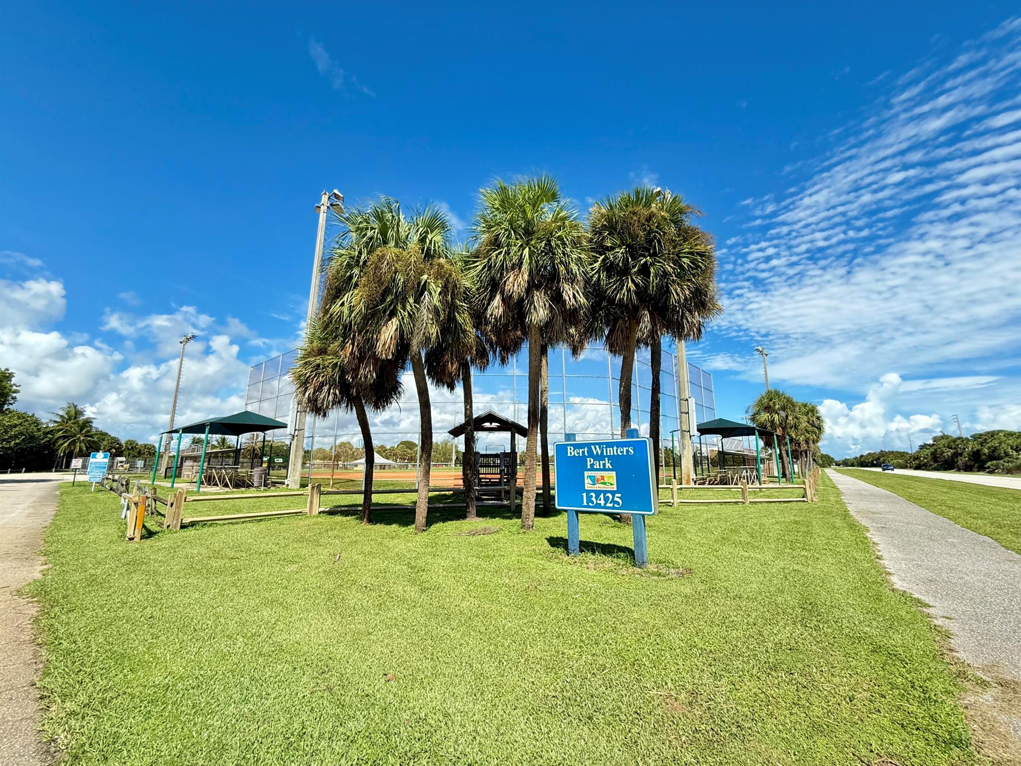 OAK HARBOUR CONDOS - Residential Lease