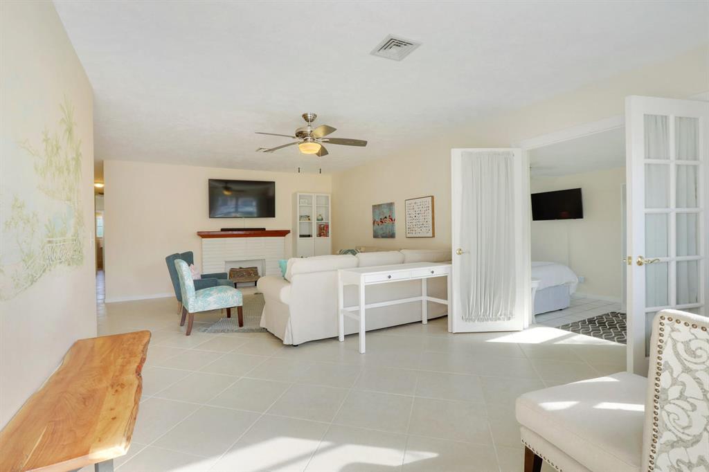 PALM BEACH SHORES - Residential Lease