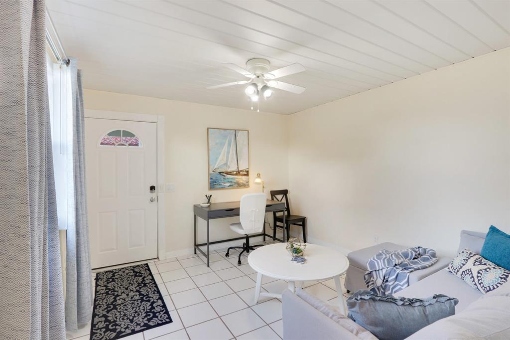 PALM BEACH SHORES - Residential Lease