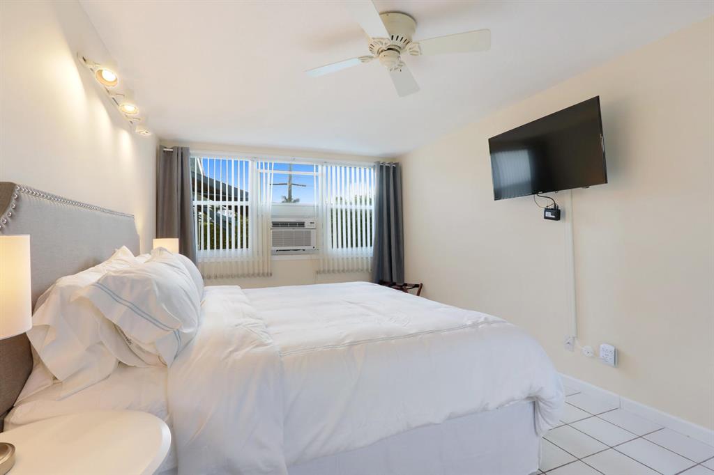 PALM BEACH SHORES - Residential Lease