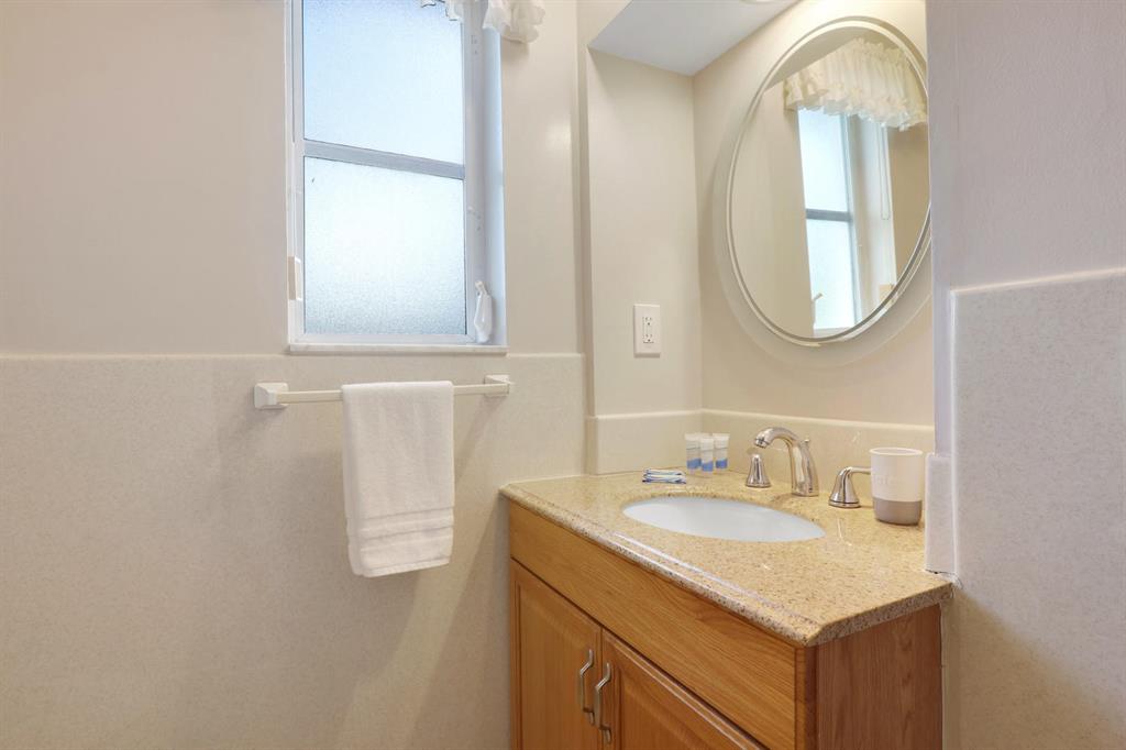 PALM BEACH SHORES - Residential Lease