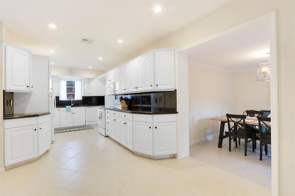 PALM BEACH SHORES - Residential Lease