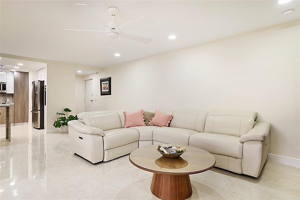 2800 N Ocean Drive B-9A