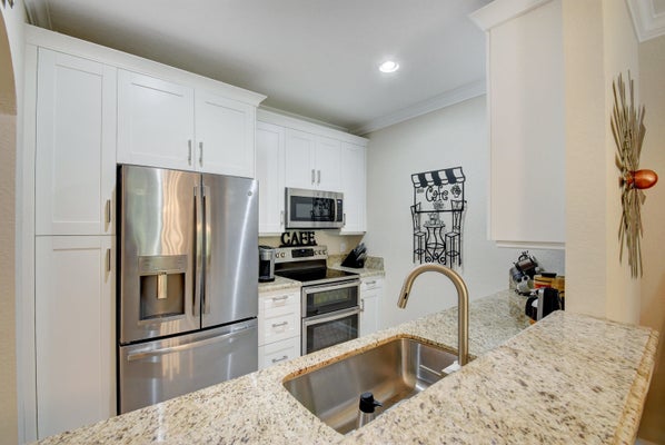 5767 MONTERRA CLUB DR, LAKE WORTH, FL 33463 - Image 48b545a8bab014a4baad102b2b5d221f/727484834