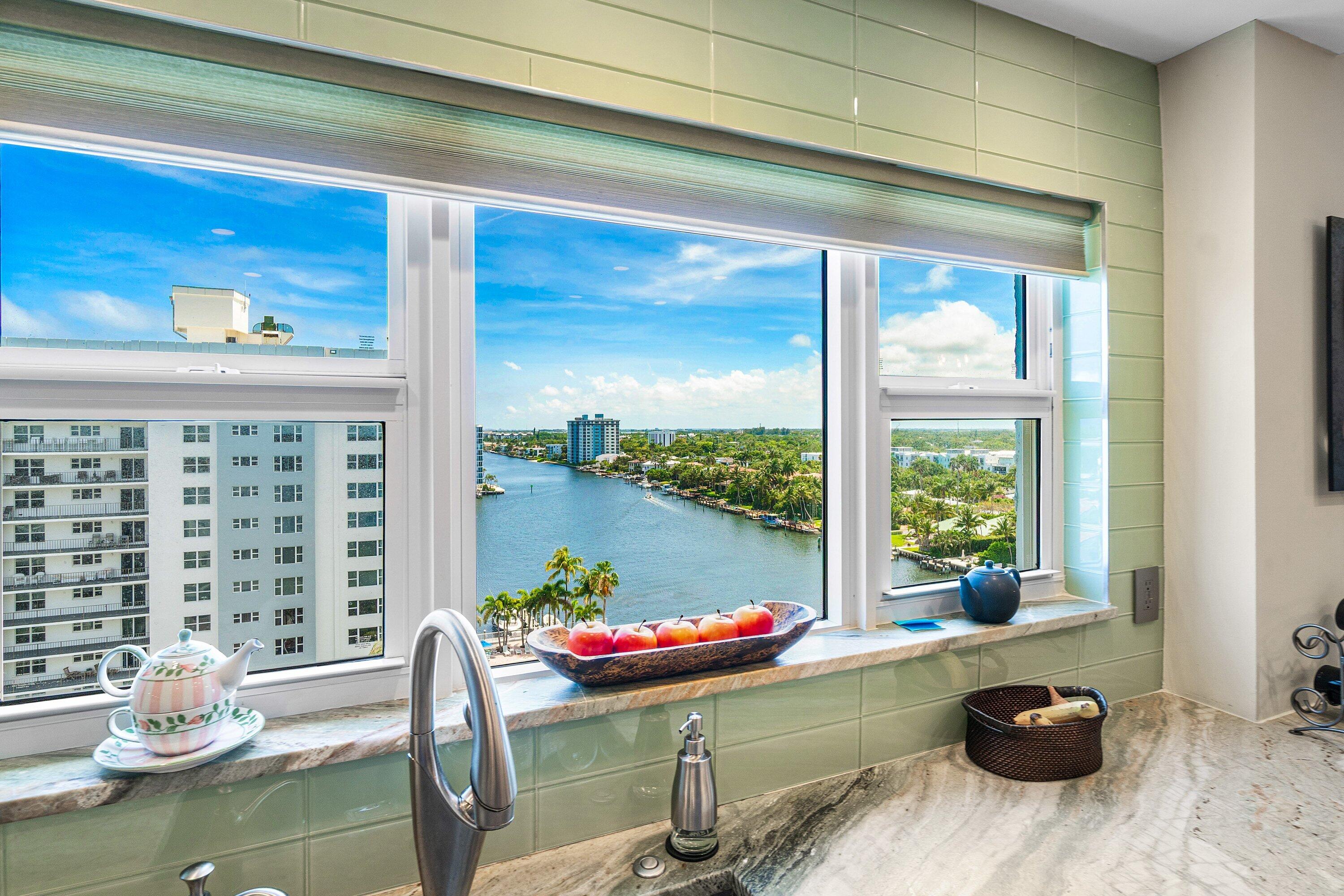 SEAGATE TOWERS CONDO - Residential