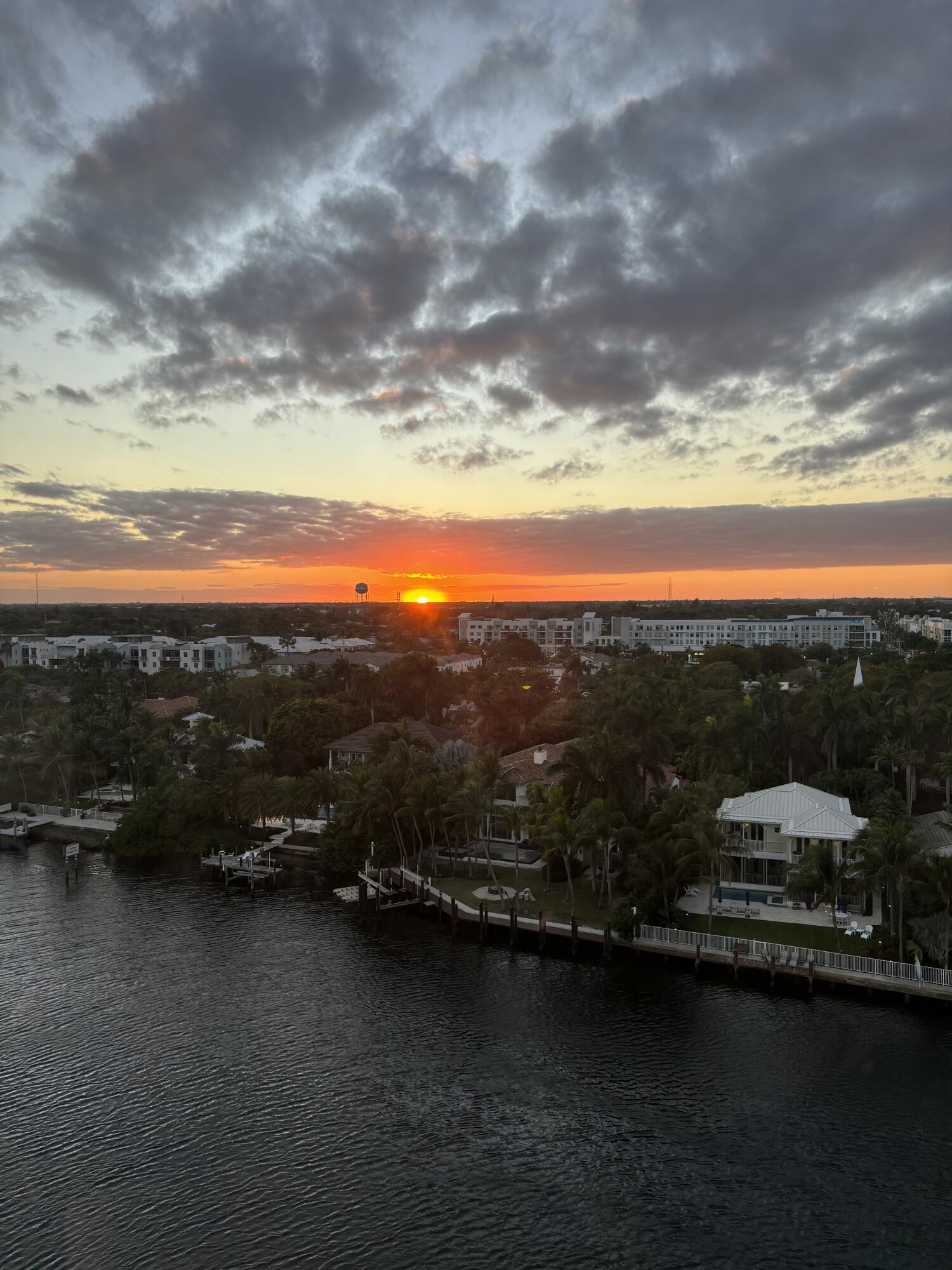 SEAGATE TOWERS CONDO - Residential