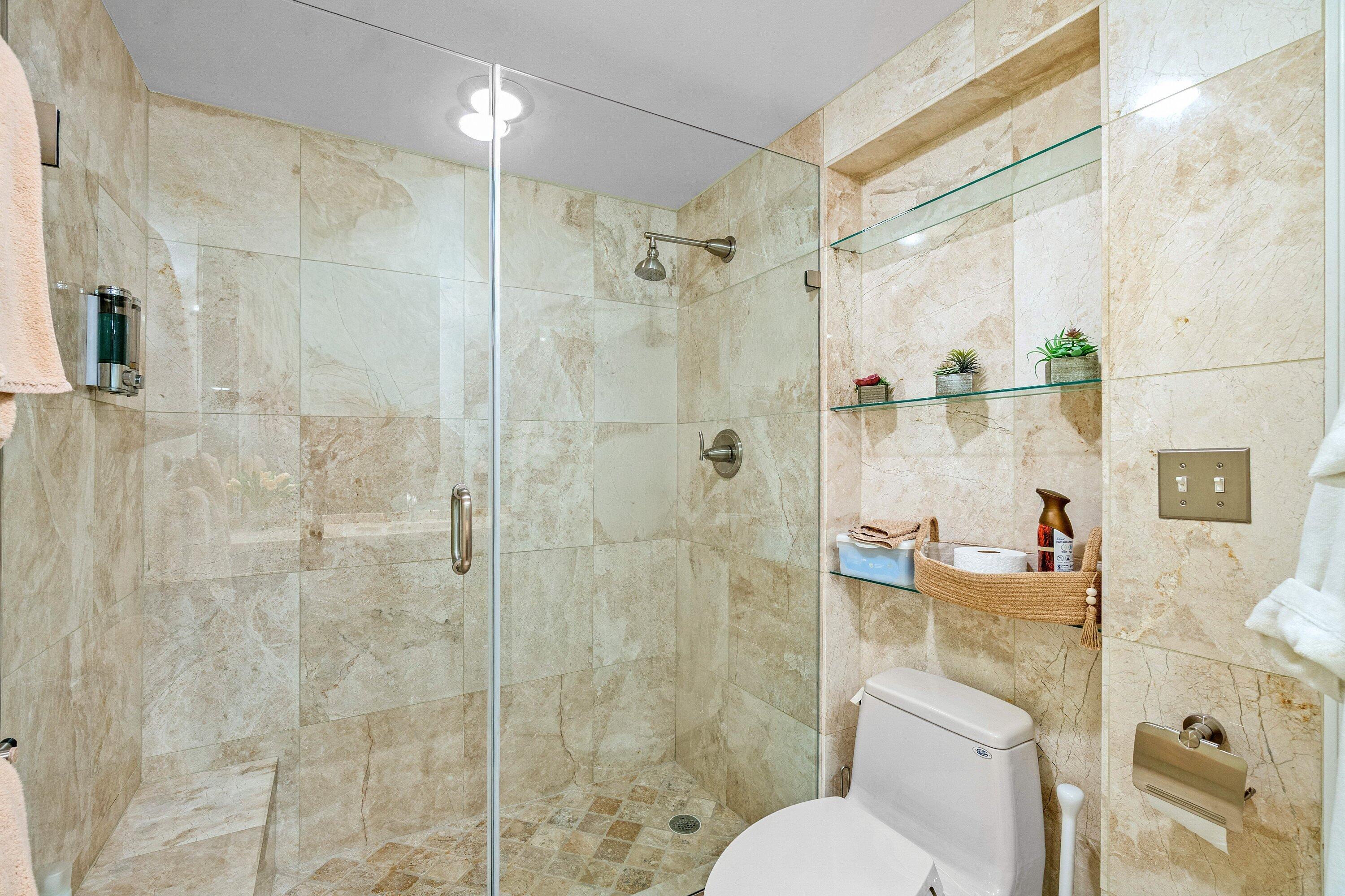 SEAGATE TOWERS CONDO - Residential