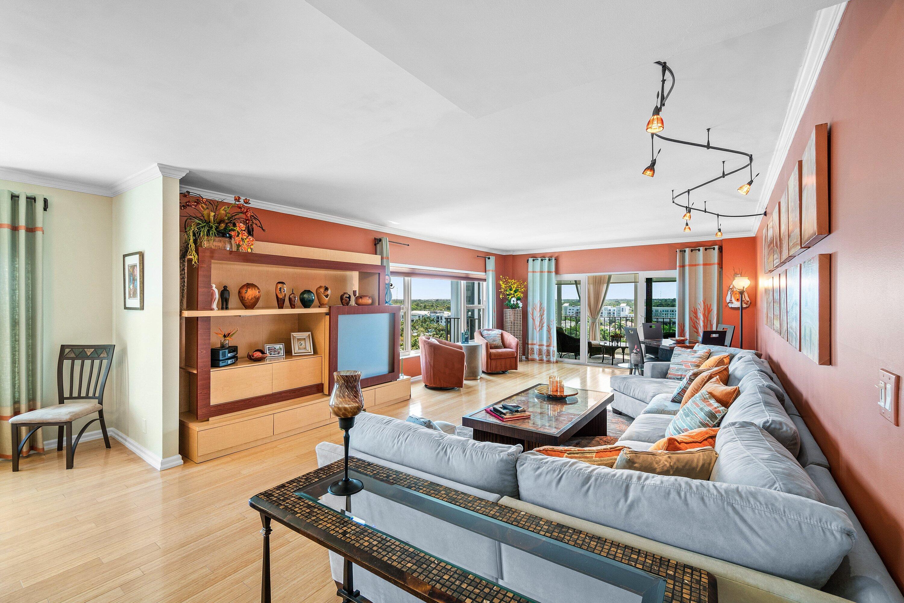 SEAGATE TOWERS CONDO - Residential