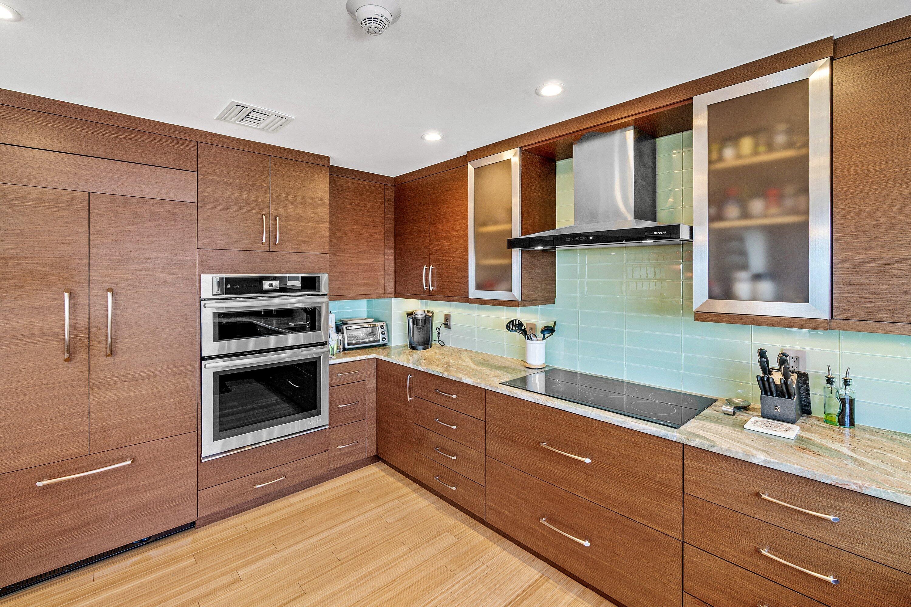 SEAGATE TOWERS CONDO - Residential