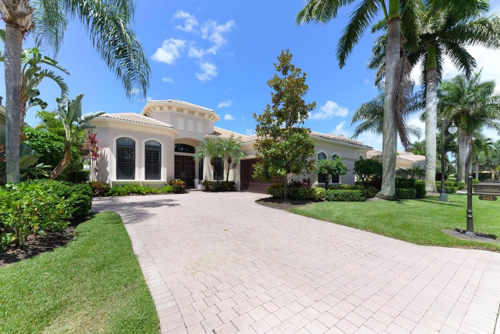 Photo of 345 Vizcaya Drive, Palm Beach Gardens, FL 33418 (MLS # R10908872)