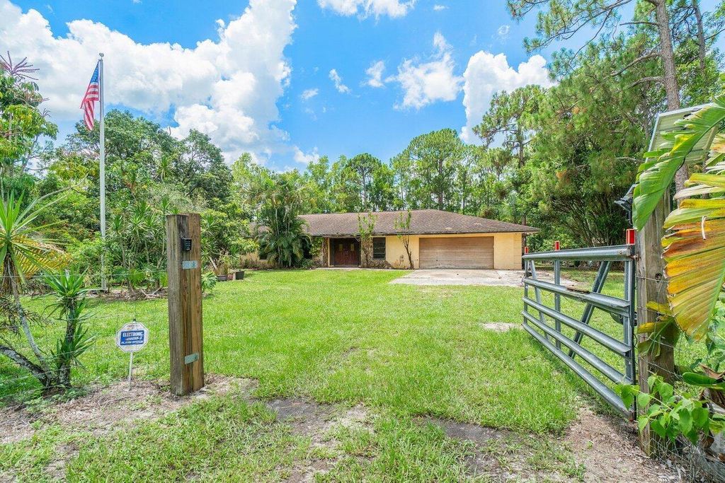 Photo of 13392 158 Street N, Jupiter, FL 33478 (MLS # R10902088)