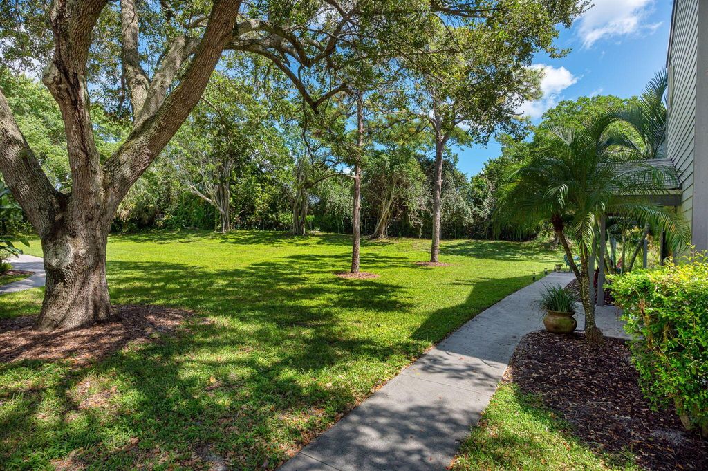 Photo of 5047 Heatherhill Lane #4, Boca Raton, FL 33486 (MLS # R11129427)