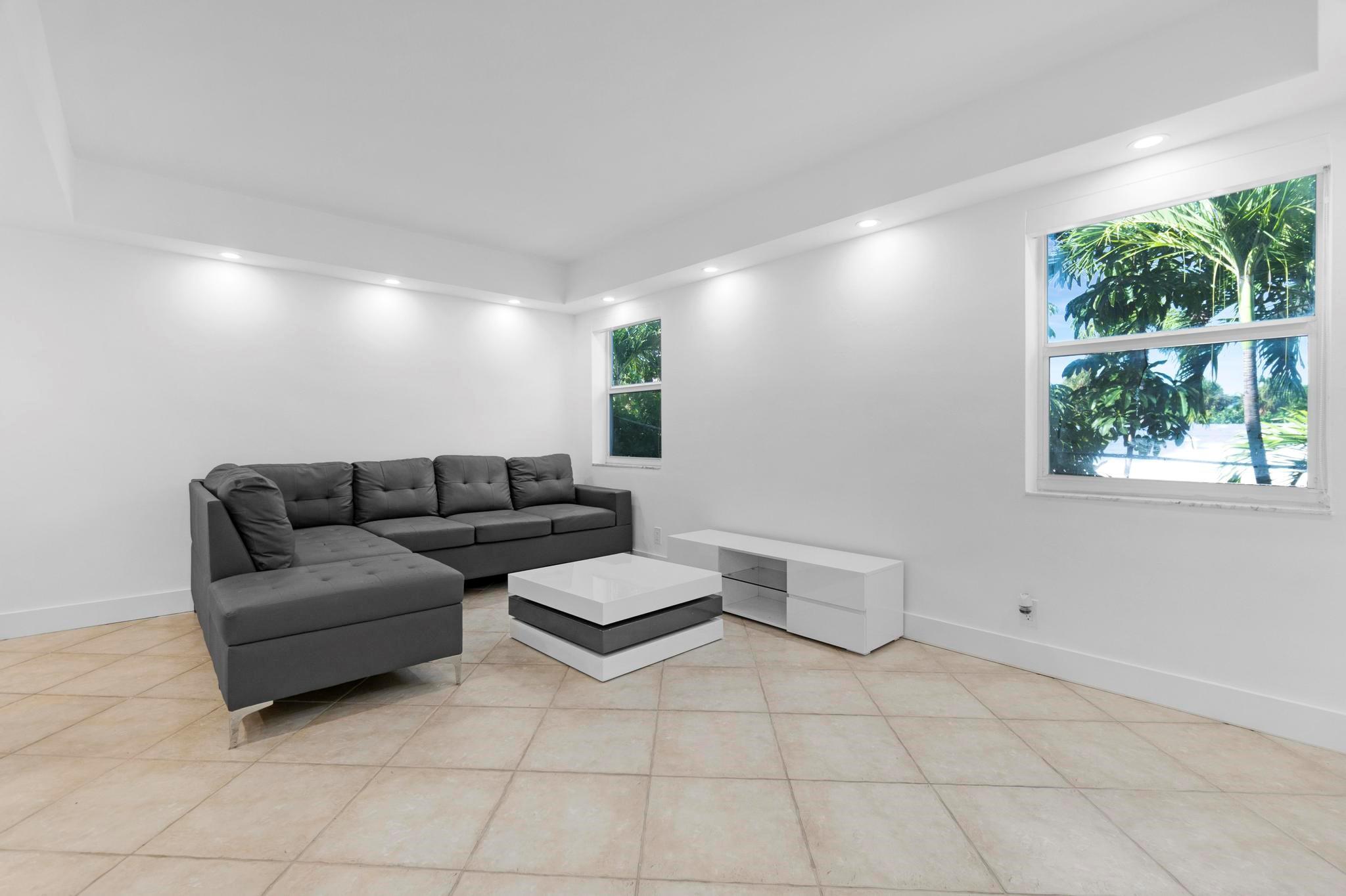 WHITTIER TOWERS - Residential